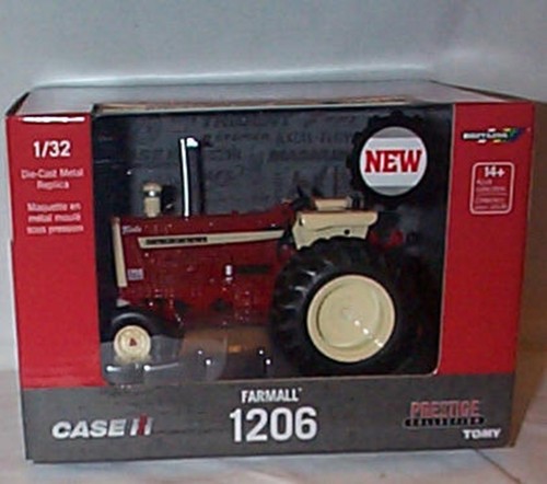 Britains case farmall - britains,